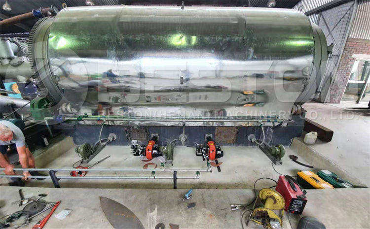 津巴布韋10噸廢舊輪胎煉油現場第2張